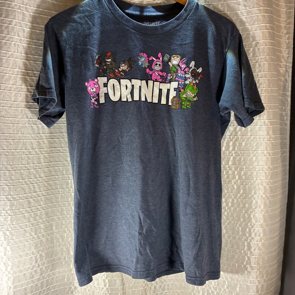 Fortnite Graphic T Shirt Kids Size M Medium Video Game Characters